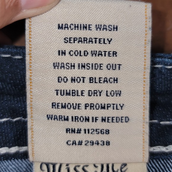 Miss Me‎ Women's Jeans Size 29 Dark Wash Bootcut Mid-Rise Embellished Pockets - Picture 10 of 16